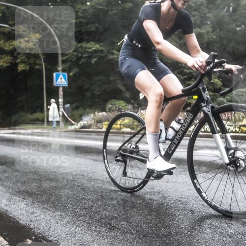 13.09.2026 - Stadtparktriathlon H.Heesch http://msf.ph/oto/10326560 13.09.2026 12:56:16 Radfahren 1191 meine-sportfotos.de