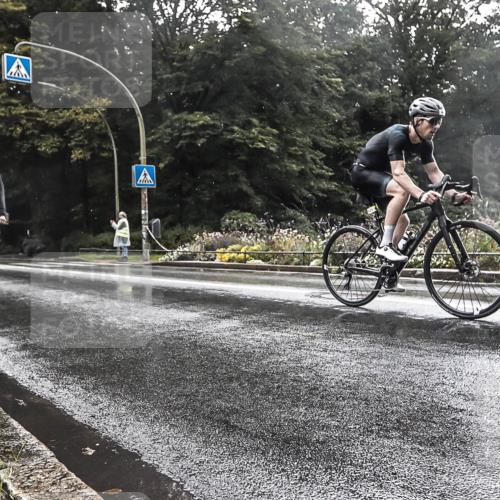 13.09.2026 - Stadtparktriathlon H.Heesch http://msf.ph/oto/10326573 13.09.2026 11:44:22 Radfahren 819, 844, 896, 923 meine-sportfotos.de