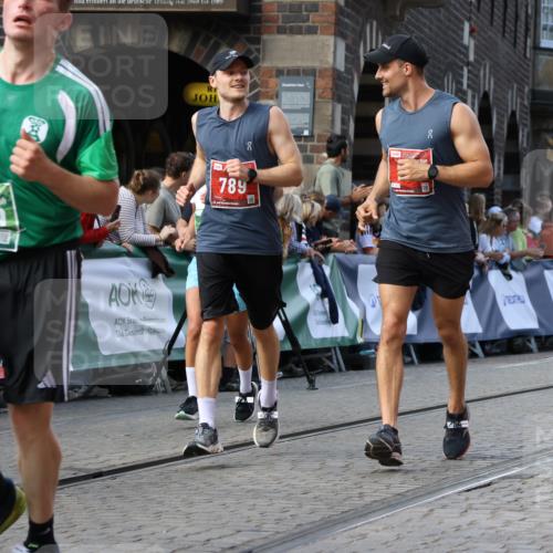 13.09.2026 - 21. swb-Marathon Bremen Strokosch-Dieckow http://msf.ph/oto/10326575 13.09.2026 13:24:57 Ziel 282, 789, 790, 1516, 1582, 2280, 3375, 3524, 3994, 4198, 4277, 5328, 5572, 5664, 5668, 5669, 5953, 6080, 6626, 7568, 8310, 8636, 8784, 8881, 9264, 9541, 9676, 10069, 10071, 10097, 1080, 1166, 1264, 1436, 1448, 2322, 3105, 4091, 4113, 4507, 4918, 6943, 8245, 9073, 9152, 9360, 9493, 13088 meine-sportfotos.de