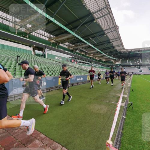 13.09.2026 - 21. swb-Marathon Bremen Michael Burmester http://msf.ph/oto/10326578 13.09.2026 13:30:48 Laufen im Stadion 122, 171, 224, 295, 297, 405, 487, 639, 767, 806, 840, 965, 1114, 1217, 1242, 1270, 1314, 1329, 1529, 1633, 1634, 1775, 1810, 1811, 1886, 1904, 1983, 2216, 2238, 2242, 2249, 2263, 2368, 2372, 2436, 2449, 2546, 2615, 2629, 2637, 2643, 2677, 2719, 2726, 2738, 2740, 2830, 2869, 2871, 2877, 2918, 2952, 2994, 3038, 3053, 3094, 3101, 3227, 3286, 3401, 3426, 3563, 3605, 3723, 3873, 3876, 3898, 3918, 3929, 4056, 357 meine-sportfotos.de