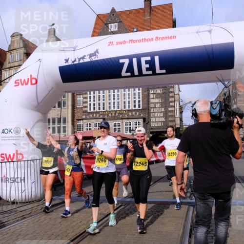 13.09.2026 - 21. swb-Marathon Bremen Tim E. http://msf.ph/oto/10326585 13.09.2026 11:01:32 Ziel 10639, 10678, 10892, 10964, 10965, 11049, 11116, 11260, 11306, 11428, 11681, 11682, 11751, 11796, 11813, 11816, 11850, 12062, 12241, 12245, 12283, 12390, 12391 meine-sportfotos.de