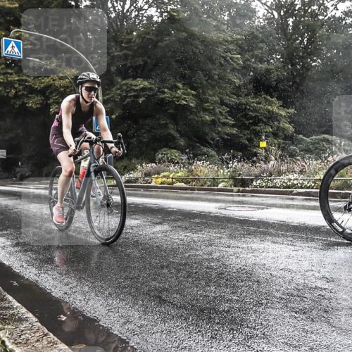 13.09.2026 - Stadtparktriathlon H.Heesch http://msf.ph/oto/10326588 13.09.2026 11:44:27 Radfahren 721, 830, 902 meine-sportfotos.de