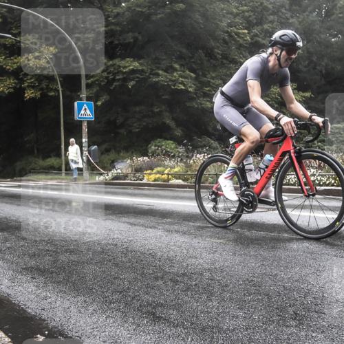 13.09.2026 - Stadtparktriathlon H.Heesch http://msf.ph/oto/10326635 13.09.2026 12:56:41 Radfahren 1123, 1241, 1271, 1427 meine-sportfotos.de