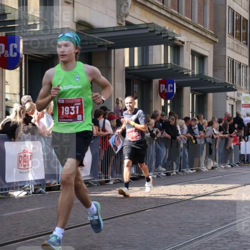 13.09.2026 - 21. swb-Marathon Bremen Strokosch-Dieckow http://msf.ph/oto/10326647 13.09.2026 13:20:23 Ziel 541, 769, 876, 1528, 1881, 2493, 2640, 3356, 3813, 3866, 4174, 4357, 4358, 4482, 4612, 5161, 5213, 5493, 5855, 5954, 6177, 6495, 6496, 6680, 7411, 7517, 8005, 8141, 8804, 9162, 9691, 9721, 9949, 13126, 201, 205, 232, 334, 655, 1058, 1197, 1390, 1537, 1646, 1750, 1931, 2122, 2343, 2577, 2807, 2885, 2903, 2953, 3685, 3690, 4287, 4351, 5137, 5340, 5389, 5450, 5583, 6663, 6901, 7018, 7341, 7531, 7664, 8178, 9047, 9518, 9756, 13222 meine-sportfotos.de
