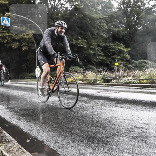13.09.2026 - Stadtparktriathlon H.Heesch http://msf.ph/oto/10326655 13.09.2026 11:44:59 Radfahren 763, 769, 817, 852, 880 meine-sportfotos.de
