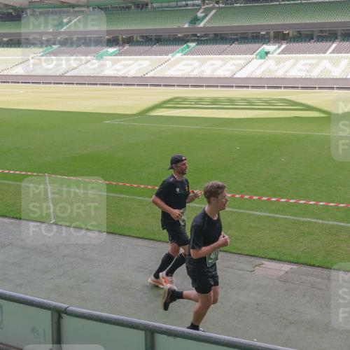 13.09.2026 - 21. swb-Marathon Bremen Michael Burmester http://msf.ph/oto/10326675 13.09.2026 12:56:13 Laufen im Stadion 205, 307, 388, 411, 431, 465, 495, 655, 769, 854, 857, 876, 913, 926, 948, 1058, 1130, 1197, 1390, 1537, 1599, 1601, 1645, 1750, 1972, 2001, 2040, 2122, 2125, 2234, 2251, 2260, 2319, 2383, 2473, 2474, 2535, 2604, 2634, 2640, 2671, 2761, 2812, 2922, 2948, 3057, 3119, 3134, 3175, 3192, 3202, 3246, 3290, 3346, 3348, 3411, 3458, 3508, 3514, 3706, 3716, 3813, 3836, 4135, 4137, 4171, 4413, 4479, 4733, 5277, 5430, 5530, 5695, 5867, 6106 meine-sportfotos.de