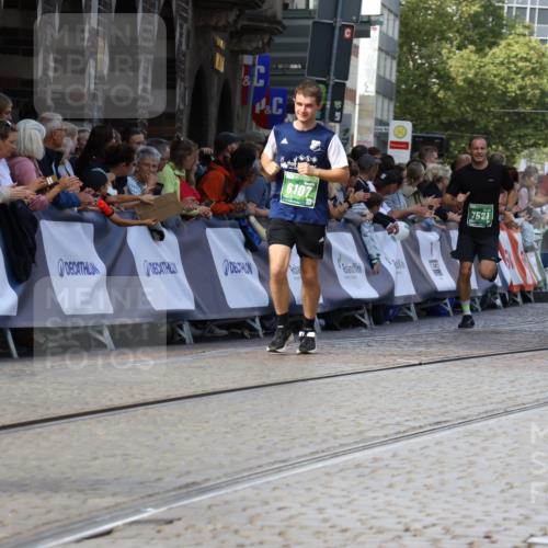 13.09.2026 - 21. swb-Marathon Bremen Strokosch-Dieckow http://msf.ph/oto/10326691 13.09.2026 13:12:08 Ziel 826, 863, 4368, 4651, 4698, 5521, 5585, 5893, 6059, 6668, 8996, 9398, 13055, 3362, 3830, 5940, 6107, 7328, 7521, 8981, 13013 meine-sportfotos.de