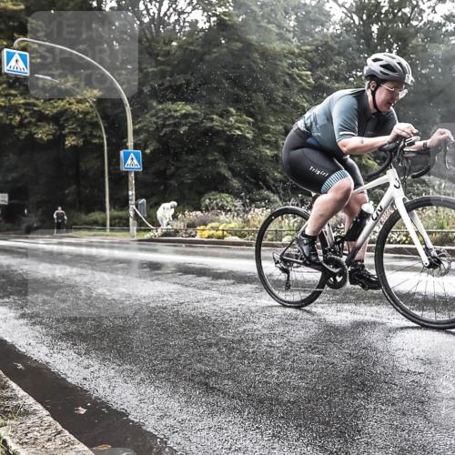 13.09.2026 - Stadtparktriathlon H.Heesch http://msf.ph/oto/10326693 13.09.2026 11:45:21 Radfahren 799 meine-sportfotos.de