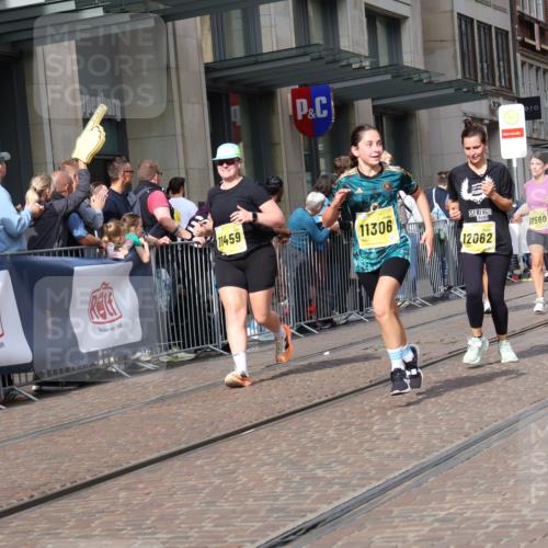 13.09.2026 - 21. swb-Marathon Bremen Strokosch-Dieckow http://msf.ph/oto/10326700 13.09.2026 11:01:14 Ziel 10181, 10251, 10332, 10497, 10560, 10647, 10648, 10678, 11075, 11150, 11305, 11324, 11459, 11467, 11550, 11551, 11666, 11668, 11747, 11788, 11796, 11798, 11969, 11970, 11985, 11986, 12047, 12062, 10093, 10428, 10639, 10753, 10892, 10964, 10965, 11049, 11116, 11260, 11306, 11359, 11428, 11540, 11681, 11682, 11728, 11751, 11813, 11816, 11850, 12085, 12116, 12241, 12245, 12283, 12390, 12391, 12428 meine-sportfotos.de