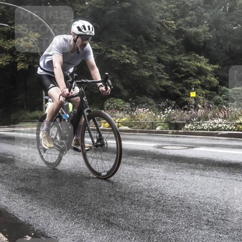 13.09.2026 - Stadtparktriathlon H.Heesch http://msf.ph/oto/10326707 13.09.2026 12:57:02 Radfahren 1109, 1146, 1196 meine-sportfotos.de