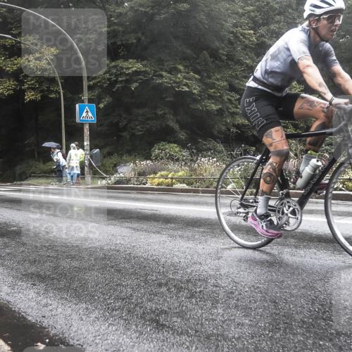 13.09.2026 - Stadtparktriathlon H.Heesch http://msf.ph/oto/10326713 13.09.2026 12:57:09 Radfahren 1198, 1265 meine-sportfotos.de