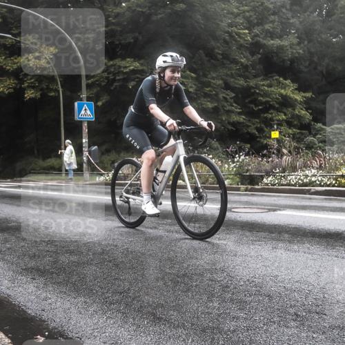 13.09.2026 - Stadtparktriathlon H.Heesch http://msf.ph/oto/10326744 13.09.2026 12:57:35 Radfahren 1091, 1283, 1392 meine-sportfotos.de
