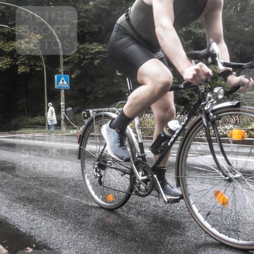 13.09.2026 - Stadtparktriathlon H.Heesch http://msf.ph/oto/10326762 13.09.2026 12:57:45 Radfahren 1306, 1374, 1409 meine-sportfotos.de