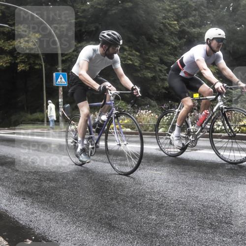 13.09.2026 - Stadtparktriathlon H.Heesch http://msf.ph/oto/10326765 13.09.2026 12:57:46 Radfahren 1306, 1374, 1409 meine-sportfotos.de
