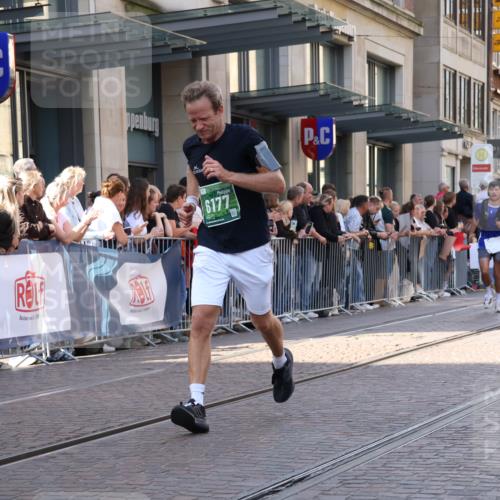 13.09.2026 - 21. swb-Marathon Bremen Strokosch-Dieckow http://msf.ph/oto/10326767 13.09.2026 13:20:26 Ziel 541, 769, 876, 1056, 1528, 1881, 2425, 2640, 3356, 3813, 3866, 4174, 4316, 4357, 4482, 4612, 5161, 5213, 5493, 5855, 5954, 6177, 6401, 6495, 6496, 6680, 7411, 7517, 8005, 8141, 8804, 9162, 9691, 9721, 9949, 13126, 201, 232, 334, 655, 1058, 1197, 1537, 1646, 1750, 1931, 2122, 2493, 2577, 2885, 2903, 2953, 3685, 3690, 4351, 4358, 5137, 5450, 5493, 5583, 6496, 6901, 7018, 7341, 7531, 7664, 8178, 9047, 9518, 9721, 9756, 13222 meine-sportfotos.de