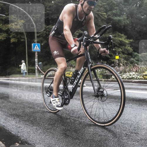 13.09.2026 - Stadtparktriathlon H.Heesch http://msf.ph/oto/10326773 13.09.2026 12:57:54 Radfahren 1128, 1162, 1276, 1377 meine-sportfotos.de