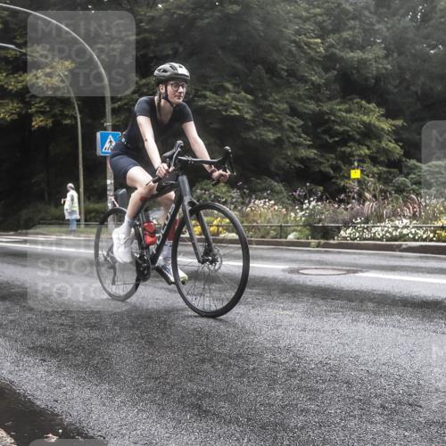 13.09.2026 - Stadtparktriathlon H.Heesch http://msf.ph/oto/10326804 13.09.2026 12:57:57 Radfahren 1128, 1162, 1276, 1377 meine-sportfotos.de