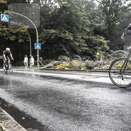 13.09.2026 - Stadtparktriathlon H.Heesch http://msf.ph/oto/10326836 13.09.2026 11:46:52 Radfahren 794, 838, 860 meine-sportfotos.de