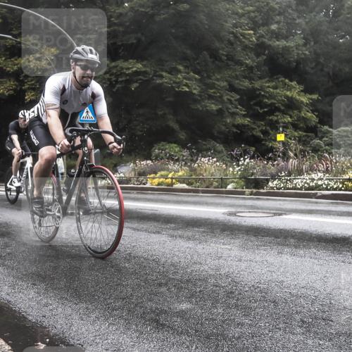 13.09.2026 - Stadtparktriathlon H.Heesch http://msf.ph/oto/10326842 13.09.2026 12:58:14 Radfahren 1210, 1244, 1352, 1359, 1385 meine-sportfotos.de