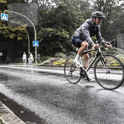 13.09.2026 - Stadtparktriathlon H.Heesch http://msf.ph/oto/10326871 13.09.2026 11:47:15 Radfahren 859, 893 meine-sportfotos.de