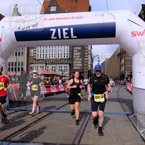 13.09.2026 - 21. swb-Marathon Bremen Tim E. http://msf.ph/oto/10326885 13.09.2026 11:01:42 Ziel 10181, 10560, 10647, 10648, 10678, 11260, 11306, 11324, 11459, 11467, 11550, 11551, 11666, 11751, 11788, 11796, 11798, 11813, 11816, 11969, 11970, 12047, 12062, 12245, 12390, 12391 meine-sportfotos.de