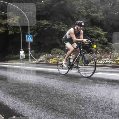 13.09.2026 - Stadtparktriathlon H.Heesch http://msf.ph/oto/10326897 13.09.2026 12:58:36 Radfahren 1256, 1295, 1300, 1312, 1383 meine-sportfotos.de
