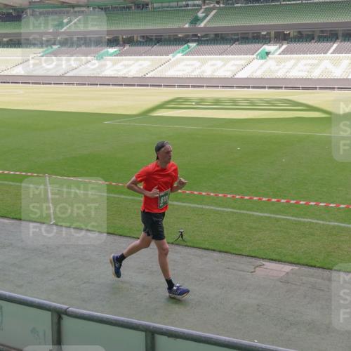 13.09.2026 - 21. swb-Marathon Bremen Michael Burmester http://msf.ph/oto/10326912 13.09.2026 12:56:36 Laufen im Stadion 205, 307, 411, 431, 465, 655, 769, 776, 854, 857, 876, 913, 926, 948, 1058, 1130, 1254, 1537, 1601, 1645, 1750, 1809, 1900, 1972, 2001, 2040, 2051, 2075, 2122, 2260, 2319, 2402, 2473, 2493, 2535, 2604, 2634, 2640, 2671, 2761, 2812, 2904, 2948, 3057, 3078, 3119, 3192, 3202, 3290, 3348, 3411, 3450, 3458, 3508, 3514, 3634, 3706, 3716, 3760, 3813, 3836, 3939, 4135, 4137, 4171, 4174, 4316, 4413, 4479, 4733, 5277, 5430, 5530, 5695, 5867, 6106 meine-sportfotos.de