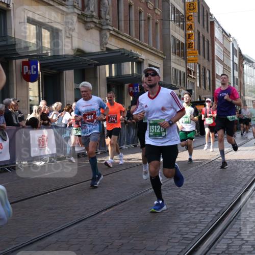 13.09.2026 - 21. swb-Marathon Bremen Strokosch-Dieckow http://msf.ph/oto/10326926 13.09.2026 13:20:31 Ziel 541, 769, 854, 876, 1056, 1881, 2425, 2640, 3356, 3866, 3933, 4126, 4174, 4316, 4465, 4482, 4612, 5161, 5213, 5855, 5954, 6177, 6401, 6680, 7411, 7517, 7902, 8005, 8141, 8622, 8804, 8971, 9162, 9691, 13126, 201, 232, 334, 1197, 1528, 1646, 1750, 2122, 2493, 2577, 2885, 2953, 3685, 3813, 4351, 4357, 4358, 5137, 5450, 5493, 5583, 6495, 6496, 6901, 7018, 7411, 7664, 8178, 9047, 9162, 9518, 9721, 9949, 13222 meine-sportfotos.de