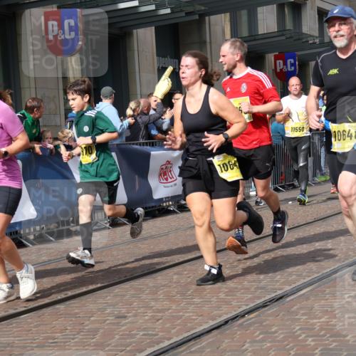 13.09.2026 - 21. swb-Marathon Bremen Strokosch-Dieckow http://msf.ph/oto/10326927 13.09.2026 11:01:19 Ziel 10181, 10251, 10332, 10497, 10560, 10647, 10648, 11075, 11150, 11305, 11324, 11412, 11413, 11459, 11467, 11479, 11486, 11550, 11551, 11666, 11668, 11747, 11788, 11798, 11969, 11970, 11985, 11986, 12047, 12062, 12379, 10428, 10639, 10678, 10892, 10964, 10965, 11049, 11116, 11260, 11306, 11428, 11681, 11682, 11751, 11796, 11813, 11816, 11850, 12062, 12085, 12241, 12245, 12283, 12390, 12391 meine-sportfotos.de