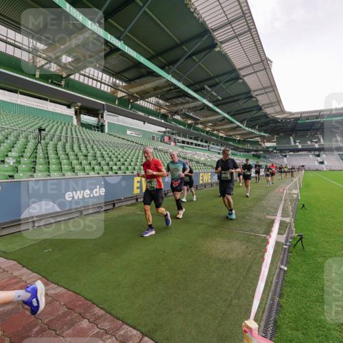 13.09.2026 - 21. swb-Marathon Bremen Michael Burmester http://msf.ph/oto/10326931 13.09.2026 13:31:33 Laufen im Stadion 122, 224, 295, 297, 344, 386, 405, 487, 617, 639, 806, 840, 965, 1114, 1133, 1142, 1310, 1314, 1326, 1329, 1427, 1529, 1775, 1801, 1810, 1811, 1869, 1892, 1897, 1904, 2216, 2242, 2249, 2253, 2270, 2274, 2344, 2368, 2372, 2523, 2556, 2615, 2629, 2637, 2643, 2677, 2719, 2726, 2869, 2871, 2877, 2918, 2945, 2952, 2994, 3038, 3094, 3101, 3140, 3223, 3227, 3350, 3379, 3401, 3426, 3572, 3644, 3723, 3736, 3746, 3873, 3876, 3918, 3944, 357 meine-sportfotos.de