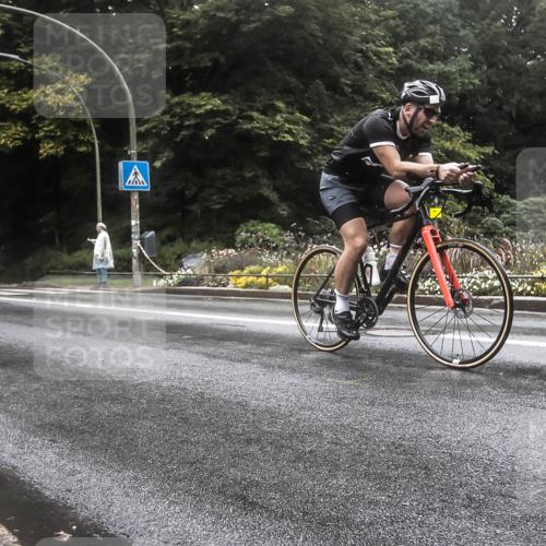 13.09.2026 - Stadtparktriathlon H.Heesch http://msf.ph/oto/10326933 13.09.2026 12:59:01 Radfahren 1118, 1317, 1344, 1401 meine-sportfotos.de