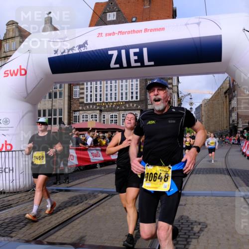 13.09.2026 - 21. swb-Marathon Bremen Tim E. http://msf.ph/oto/10326957 13.09.2026 11:01:42 Ziel 10181, 10560, 10647, 10648, 10678, 11260, 11306, 11324, 11459, 11467, 11550, 11551, 11666, 11751, 11788, 11796, 11798, 11813, 11816, 11969, 11970, 12047, 12062, 12245, 12390, 12391 meine-sportfotos.de