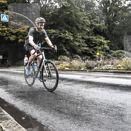 13.09.2026 - Stadtparktriathlon H.Heesch http://msf.ph/oto/10326970 13.09.2026 11:47:48 Radfahren 736, 740, 776, 818, 831, 856, 865, 873, 885, 948 meine-sportfotos.de