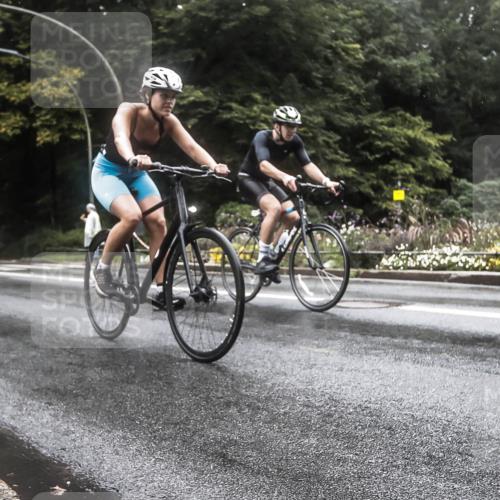 13.09.2026 - Stadtparktriathlon H.Heesch http://msf.ph/oto/10326971 13.09.2026 12:59:16 Radfahren 1070, 1151, 1219, 1292, 1381 meine-sportfotos.de