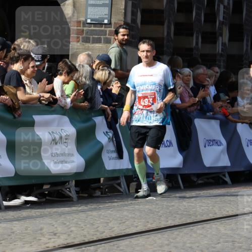 13.09.2026 - 21. swb-Marathon Bremen Strokosch-Dieckow http://msf.ph/oto/10326973 13.09.2026 13:12:20 Ziel 493, 826, 863, 2444, 2447, 2820, 3336, 3703, 4283, 4368, 4698, 5521, 5893, 5940, 6668, 6739, 7621, 9398, 899, 1517, 2480, 3054, 4560, 5416, 6796, 7328, 8981, 9803 meine-sportfotos.de