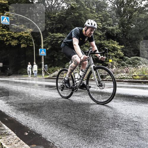 13.09.2026 - Stadtparktriathlon H.Heesch http://msf.ph/oto/10326983 13.09.2026 11:47:51 Radfahren 740, 856, 865 meine-sportfotos.de