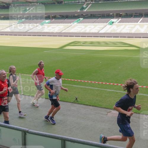 13.09.2026 - 21. swb-Marathon Bremen Michael Burmester http://msf.ph/oto/10326996 13.09.2026 12:56:41 Laufen im Stadion 205, 307, 411, 431, 465, 655, 769, 776, 854, 857, 876, 913, 926, 948, 1010, 1058, 1130, 1254, 1537, 1601, 1645, 1750, 1809, 1900, 1972, 2001, 2040, 2051, 2075, 2122, 2260, 2319, 2324, 2402, 2473, 2493, 2535, 2604, 2634, 2640, 2671, 2761, 2812, 2904, 2948, 3051, 3057, 3078, 3119, 3192, 3202, 3290, 3348, 3411, 3450, 3458, 3508, 3514, 3634, 3706, 3760, 3813, 3836, 3939, 4101, 4135, 4137, 4171, 4174, 4316, 4413, 4479, 4733, 5277, 5430, 5530, 5695, 5867, 6106 meine-sportfotos.de