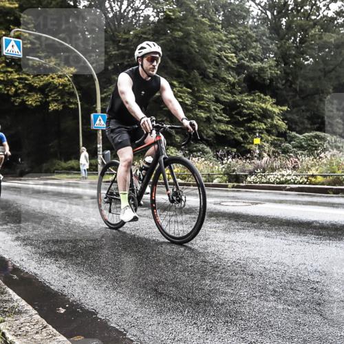 13.09.2026 - Stadtparktriathlon H.Heesch http://msf.ph/oto/10326998 13.09.2026 11:48:00 Radfahren 772, 857, 858 meine-sportfotos.de