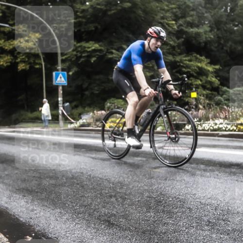 13.09.2026 - Stadtparktriathlon H.Heesch http://msf.ph/oto/10327004 13.09.2026 12:59:26 Radfahren 1094, 1277, 1339 meine-sportfotos.de