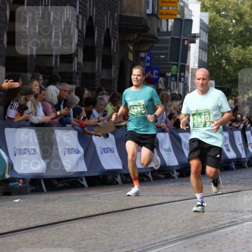 13.09.2026 - 21. swb-Marathon Bremen Strokosch-Dieckow http://msf.ph/oto/10327031 13.09.2026 13:12:24 Ziel 493, 863, 2444, 2447, 2820, 3336, 3703, 4283, 4698, 5521, 5893, 5940, 6107, 6739, 7621, 13013, 1517, 2362, 2480, 3054, 4560, 4879, 5416, 6796, 9803 meine-sportfotos.de