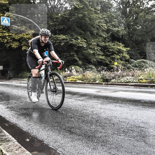 13.09.2026 - Stadtparktriathlon H.Heesch http://msf.ph/oto/10327032 13.09.2026 11:48:39 Radfahren 748, 757 meine-sportfotos.de