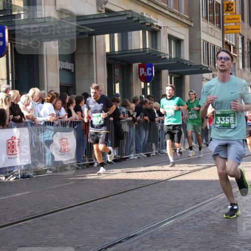 13.09.2026 - 21. swb-Marathon Bremen Strokosch-Dieckow http://msf.ph/oto/10327035 13.09.2026 13:20:34 Ziel 541, 769, 854, 876, 1056, 1191, 1881, 2425, 2640, 3356, 3866, 3933, 4126, 4316, 4465, 4482, 4612, 5161, 5213, 5954, 6177, 6401, 6680, 6970, 7517, 7902, 8005, 8141, 8237, 8622, 8804, 8971, 9691, 13120, 13126, 201, 232, 334, 876, 1197, 1528, 1646, 1750, 2493, 2577, 2953, 3813, 4174, 4351, 4357, 4358, 5137, 5450, 5493, 5583, 5855, 6495, 6496, 6901, 7018, 7411, 7664, 8178, 9047, 9162, 9721, 9949, 13222 meine-sportfotos.de