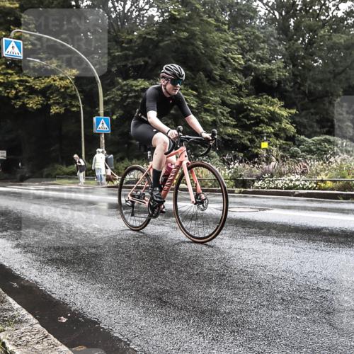 13.09.2026 - Stadtparktriathlon H.Heesch http://msf.ph/oto/10327039 13.09.2026 11:48:44 Radfahren 737, 766, 787, 825 meine-sportfotos.de