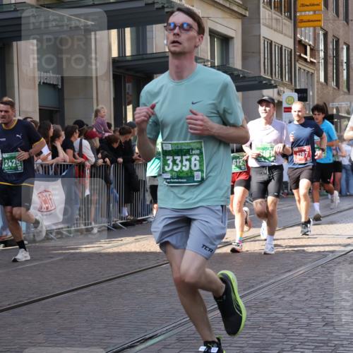 13.09.2026 - 21. swb-Marathon Bremen Strokosch-Dieckow http://msf.ph/oto/10327071 13.09.2026 13:20:35 Ziel 541, 769, 854, 1056, 1191, 1881, 2425, 2640, 3356, 3866, 3933, 4126, 4316, 4465, 4482, 4612, 5161, 5213, 5954, 6177, 6401, 6680, 6970, 7517, 7902, 8005, 8141, 8237, 8622, 8804, 8971, 9691, 13120, 13126, 201, 232, 334, 876, 1197, 1528, 1646, 1750, 2493, 2577, 2953, 3813, 4174, 4351, 4357, 4358, 5137, 5450, 5493, 5583, 5855, 6495, 6496, 6901, 7018, 7411, 7664, 8178, 9047, 9162, 9721, 9949, 13222 meine-sportfotos.de