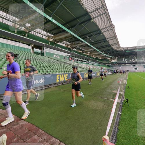 13.09.2026 - 21. swb-Marathon Bremen Michael Burmester http://msf.ph/oto/10327075 13.09.2026 13:31:46 Laufen im Stadion 122, 224, 295, 344, 350, 386, 487, 490, 617, 639, 690, 806, 840, 965, 1114, 1133, 1142, 1310, 1314, 1326, 1329, 1427, 1529, 1775, 1801, 1869, 1892, 1897, 1904, 1923, 2216, 2242, 2249, 2253, 2270, 2274, 2320, 2344, 2368, 2372, 2456, 2514, 2523, 2556, 2629, 2637, 2643, 2649, 2677, 2719, 2726, 2848, 2869, 2871, 2877, 2918, 2945, 2952, 2994, 3038, 3094, 3101, 3140, 3223, 3350, 3379, 3401, 3426, 3572, 3644, 3723, 3736, 3746, 3873, 3876, 3918, 3944, 357 meine-sportfotos.de