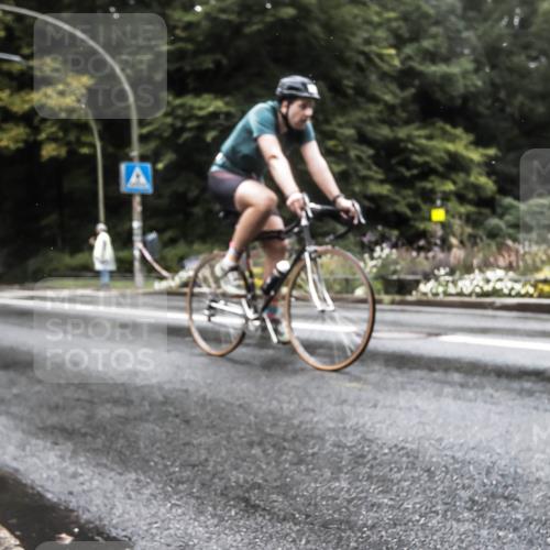 13.09.2026 - Stadtparktriathlon H.Heesch http://msf.ph/oto/10327095 13.09.2026 13:00:10 Radfahren 1117, 1160, 1203, 1267, 1310, 1358, 1412 meine-sportfotos.de