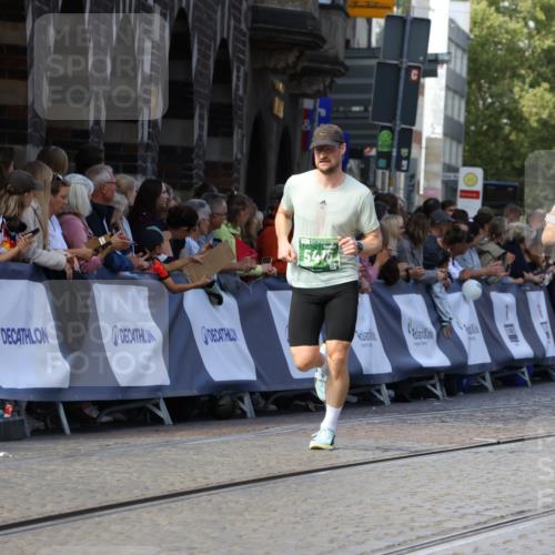 13.09.2026 - 21. swb-Marathon Bremen Strokosch-Dieckow http://msf.ph/oto/10327114 13.09.2026 13:12:30 Ziel 493, 2444, 2447, 2820, 3336, 3362, 3703, 3830, 4283, 5940, 6107, 6739, 7521, 7621, 13013, 2362, 3054, 3988, 4879, 5416, 6796, 8029, 9775, 9803, 13106 meine-sportfotos.de