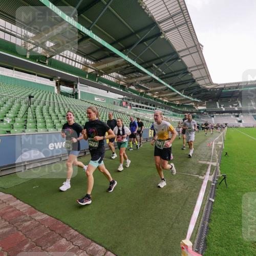 13.09.2026 - 21. swb-Marathon Bremen Michael Burmester http://msf.ph/oto/10327137 13.09.2026 13:32:02 Laufen im Stadion 122, 224, 295, 344, 350, 386, 487, 490, 617, 639, 690, 786, 787, 806, 840, 965, 1114, 1133, 1142, 1292, 1310, 1314, 1326, 1329, 1377, 1427, 1529, 1775, 1801, 1869, 1892, 1897, 1904, 1923, 2216, 2230, 2231, 2253, 2270, 2274, 2320, 2344, 2368, 2372, 2374, 2456, 2514, 2523, 2539, 2556, 2629, 2637, 2643, 2649, 2677, 2719, 2726, 2769, 2848, 2877, 2918, 2945, 2952, 3038, 3094, 3101, 3140, 3223, 3350, 3379, 3401, 3426, 3572, 3644, 3723, 3736, 3746, 3873, 3918, 3944, 357 meine-sportfotos.de