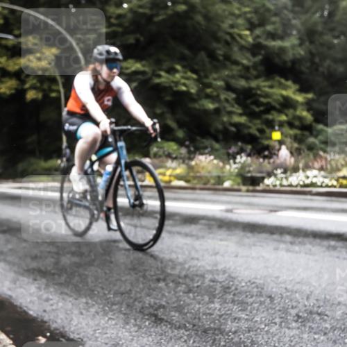13.09.2026 - Stadtparktriathlon H.Heesch http://msf.ph/oto/10327151 13.09.2026 13:00:40 Radfahren 1143, 1351 meine-sportfotos.de