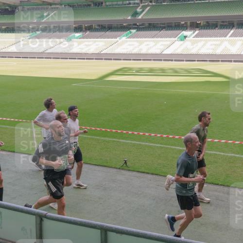 13.09.2026 - 21. swb-Marathon Bremen Michael Burmester http://msf.ph/oto/10327195 13.09.2026 12:56:55 Laufen im Stadion 307, 334, 411, 431, 465, 655, 769, 776, 854, 857, 876, 913, 926, 948, 1010, 1058, 1130, 1254, 1535, 1537, 1601, 1645, 1750, 1809, 1881, 1900, 1972, 2001, 2040, 2051, 2075, 2122, 2260, 2324, 2371, 2402, 2473, 2493, 2535, 2604, 2634, 2640, 2671, 2761, 2812, 2903, 2904, 2948, 3051, 3057, 3078, 3119, 3192, 3202, 3290, 3348, 3411, 3450, 3458, 3508, 3514, 3634, 3685, 3690, 3760, 3813, 3866, 3939, 4101, 4135, 4171, 4174, 4316, 4413, 4479, 4733, 5277, 5430, 5530, 5695, 5867 meine-sportfotos.de